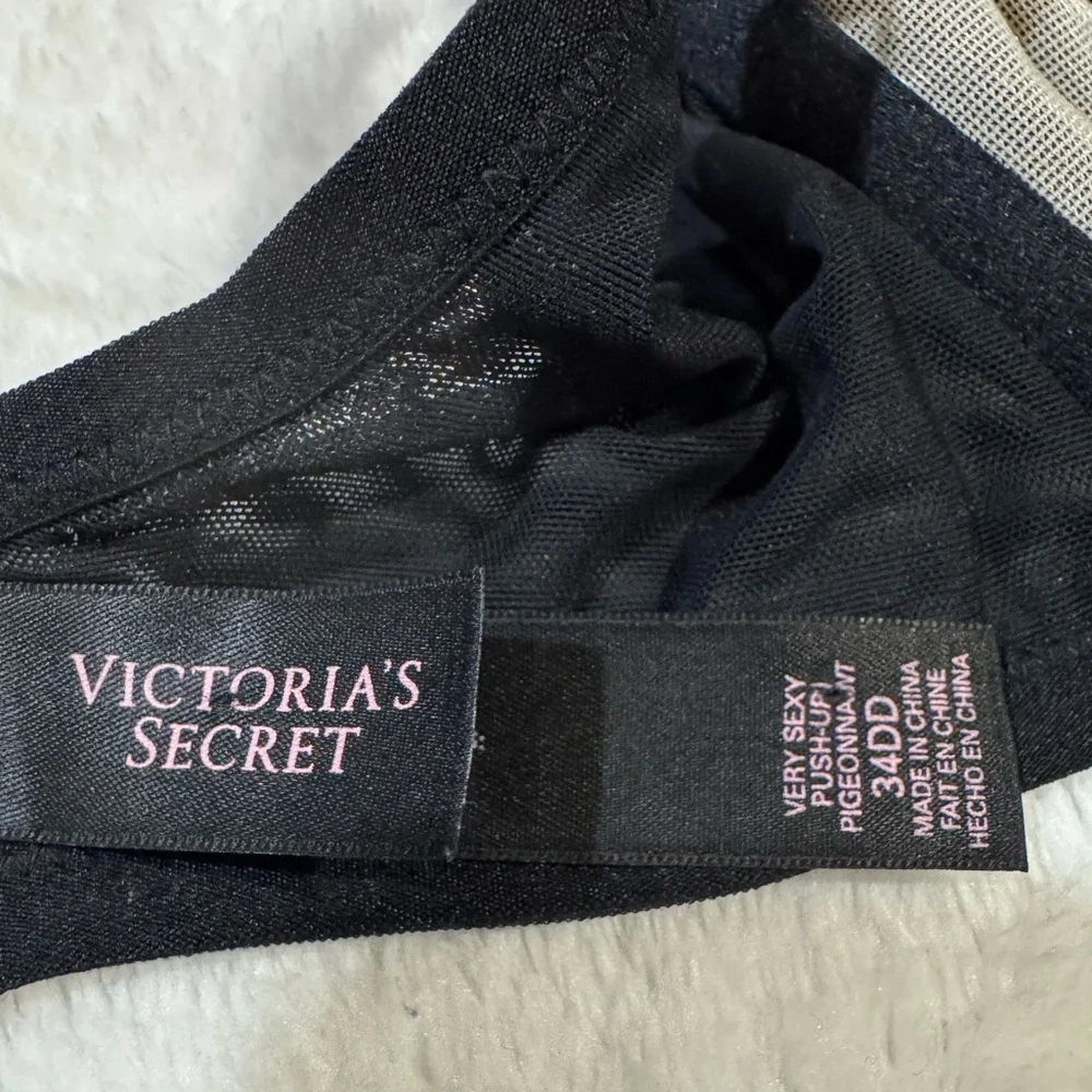 Victoria Secret Very Sexy Lace Corset Push‎ Up Bra Size 34DD